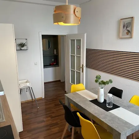 Schoene 2 Im Zentrum 4 Apartman